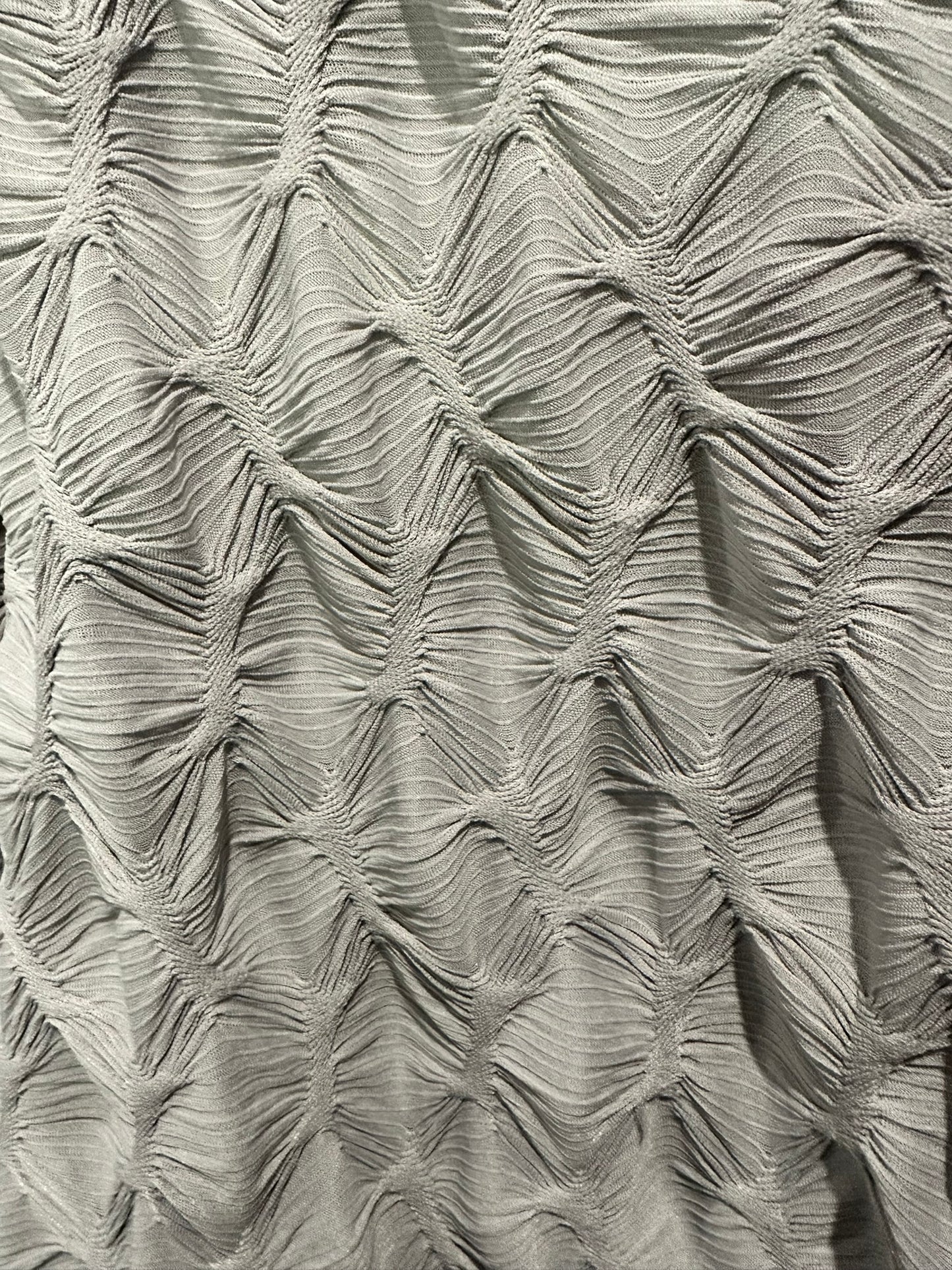 Inzagi – Textured Origami Knit Top in Soft Grey