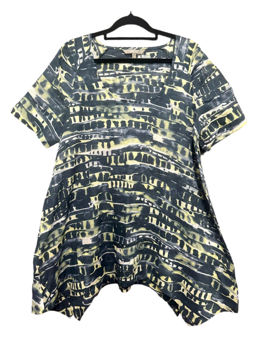 Yarra Trail - Black Yellow Pattern Top