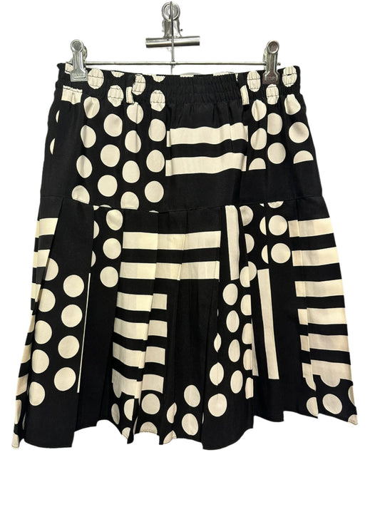 Classic Lady by Lotz – Black & White Geometric Print Skirt